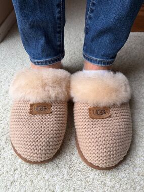 UGG Knit Shearling Clog Slippers in Chestnut Tan